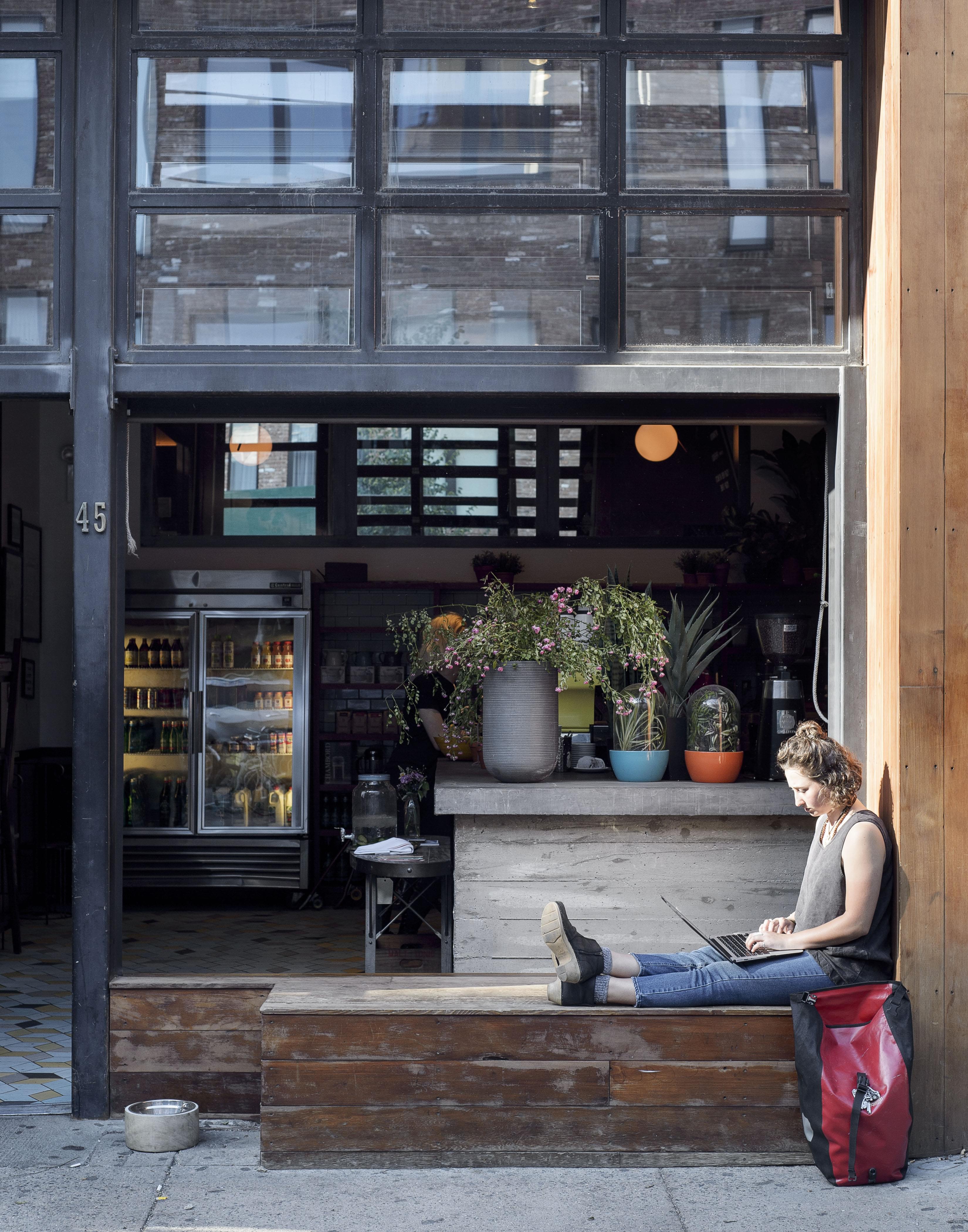 Williamsburg Waterfront Apts Near Domino Park 325 Kent